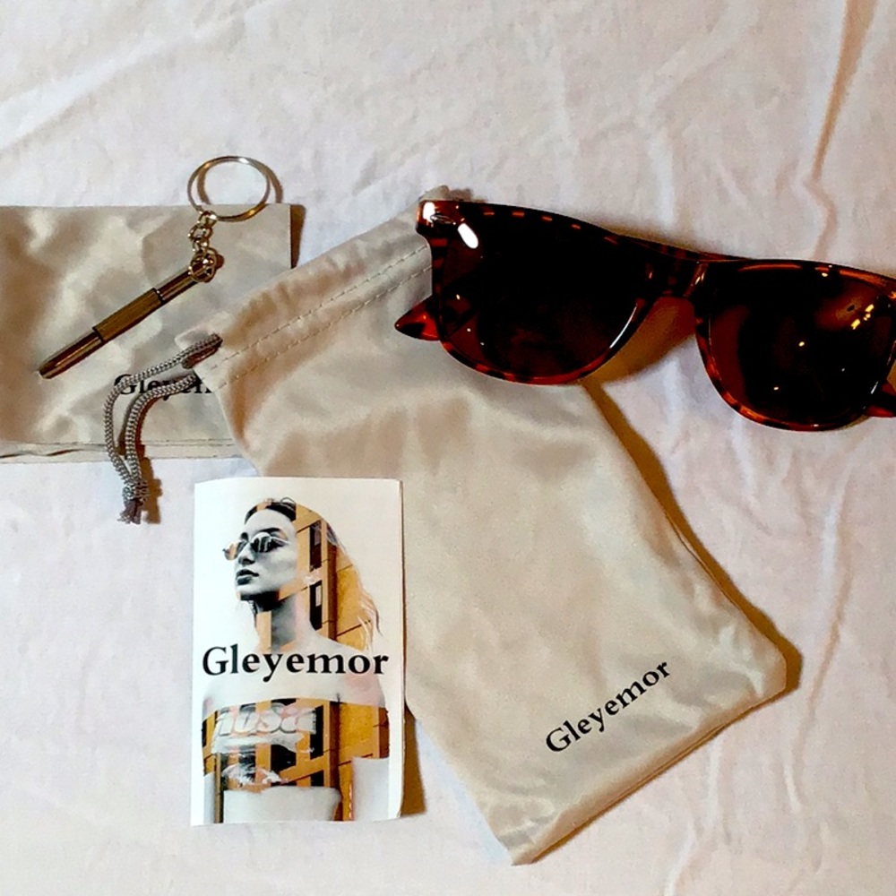 425 👓NWOT Gleyemor Women’s Polarized Sunglasses👓